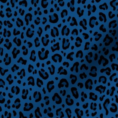 ★ LEOPARD PRINT in CLASSIC BLUE ★ Small Scale / Collection : Leopard spots – Punk Rock Animal Print