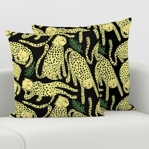 HOME_GOOD_SQUARE_THROW_PILLOW