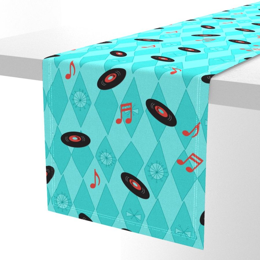 HOME_GOOD_TABLE_RUNNER