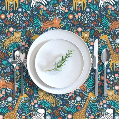 HOME_GOOD_RECTANGULAR_TABLE_CLOTH