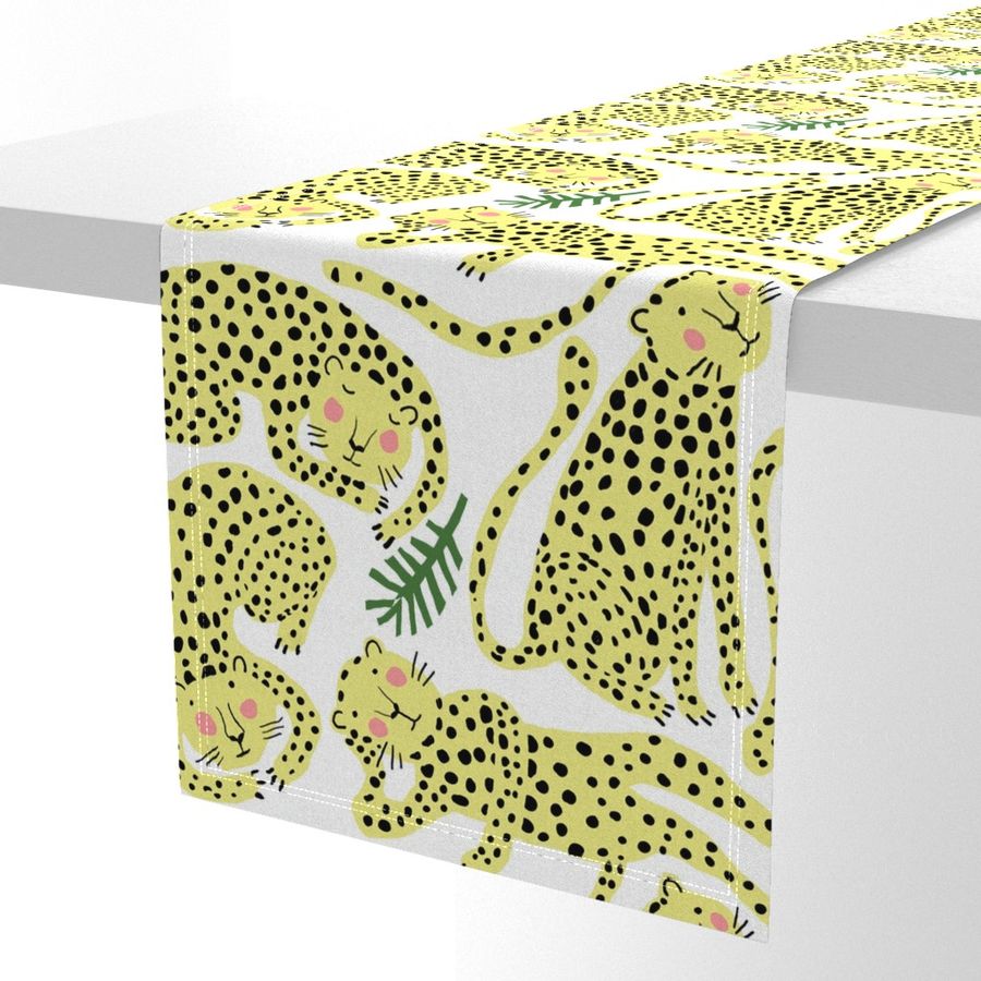 HOME_GOOD_TABLE_RUNNER