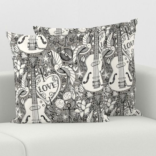 HOME_GOOD_SQUARE_THROW_PILLOW