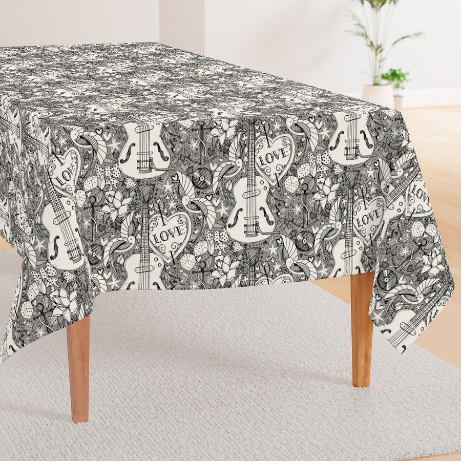 HOME_GOOD_RECTANGULAR_TABLE_CLOTH