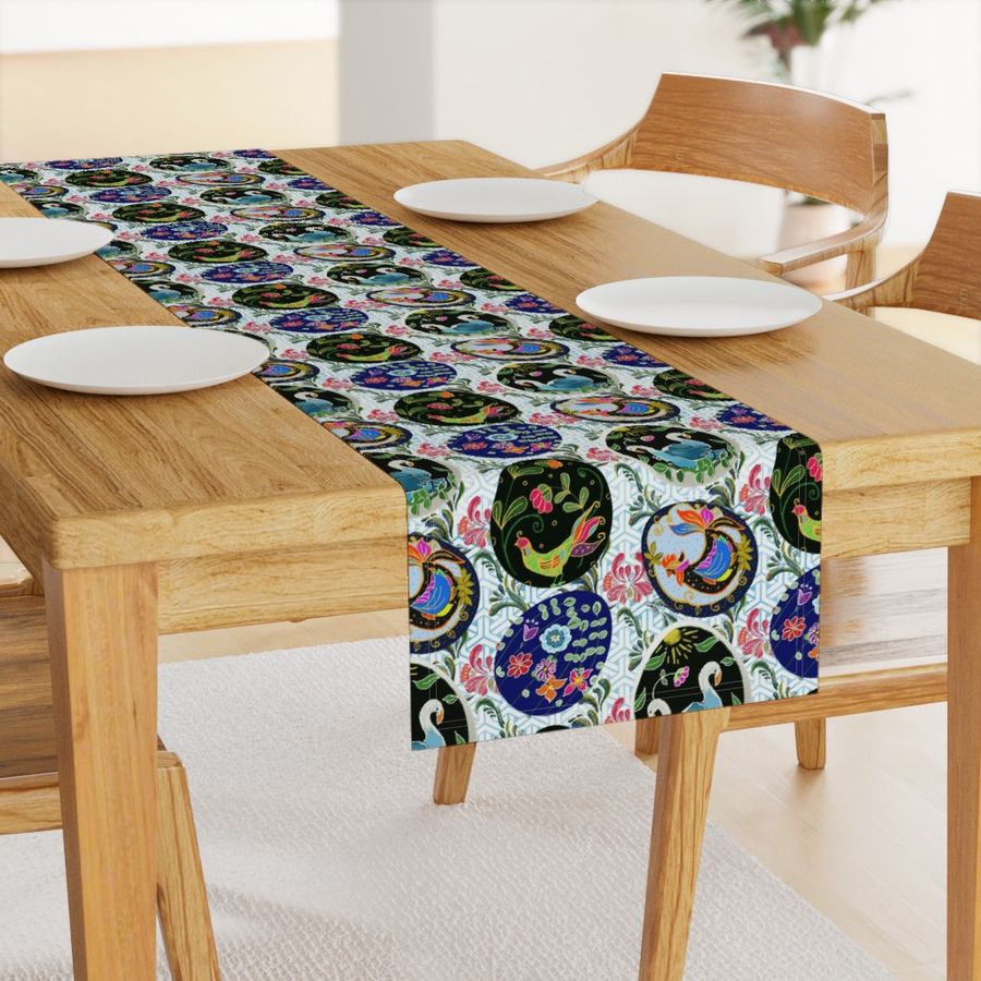 HOME_GOOD_TABLE_RUNNER