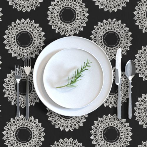 HOME_GOOD_RECTANGULAR_TABLE_CLOTH