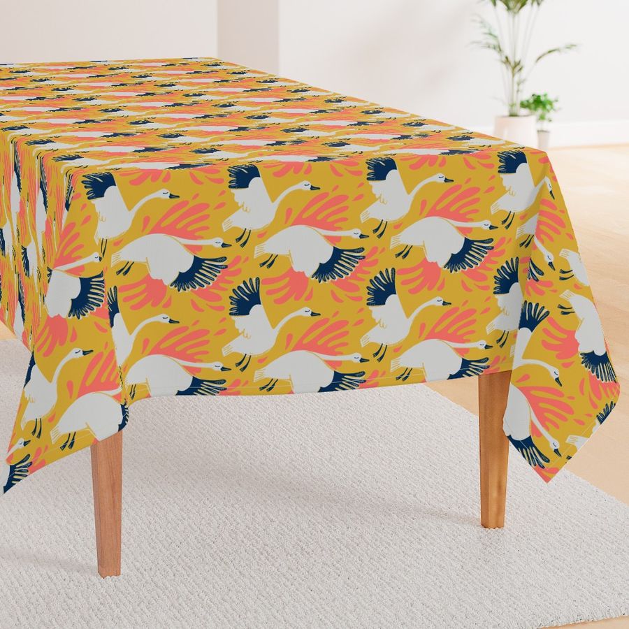 HOME_GOOD_RECTANGULAR_TABLE_CLOTH