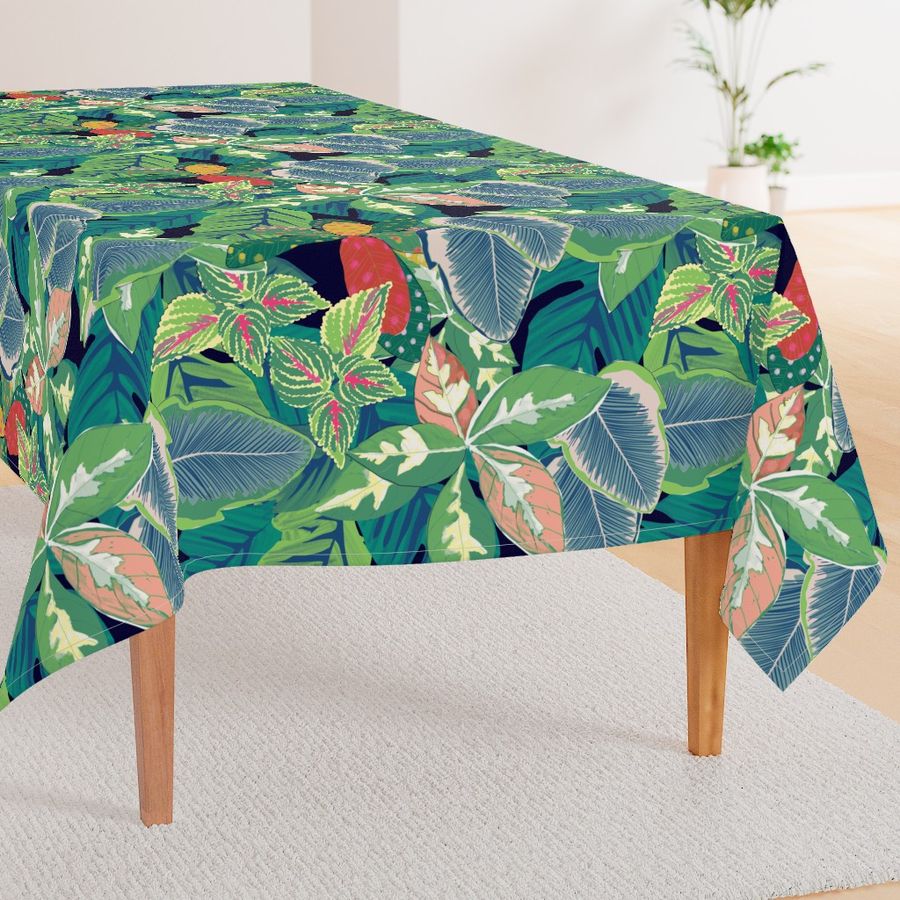 HOME_GOOD_RECTANGULAR_TABLE_CLOTH