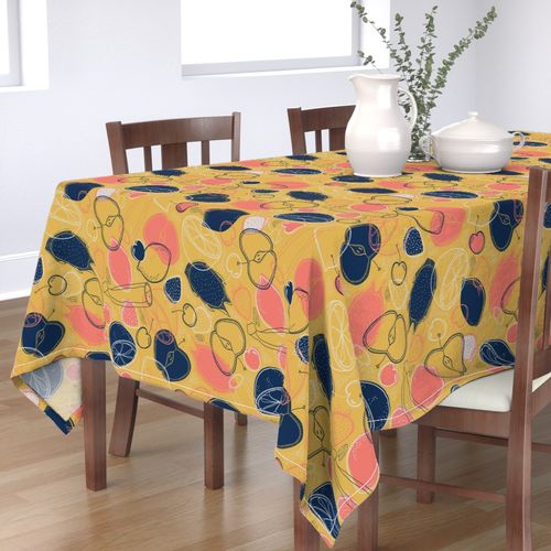 HOME_GOOD_RECTANGULAR_TABLE_CLOTH