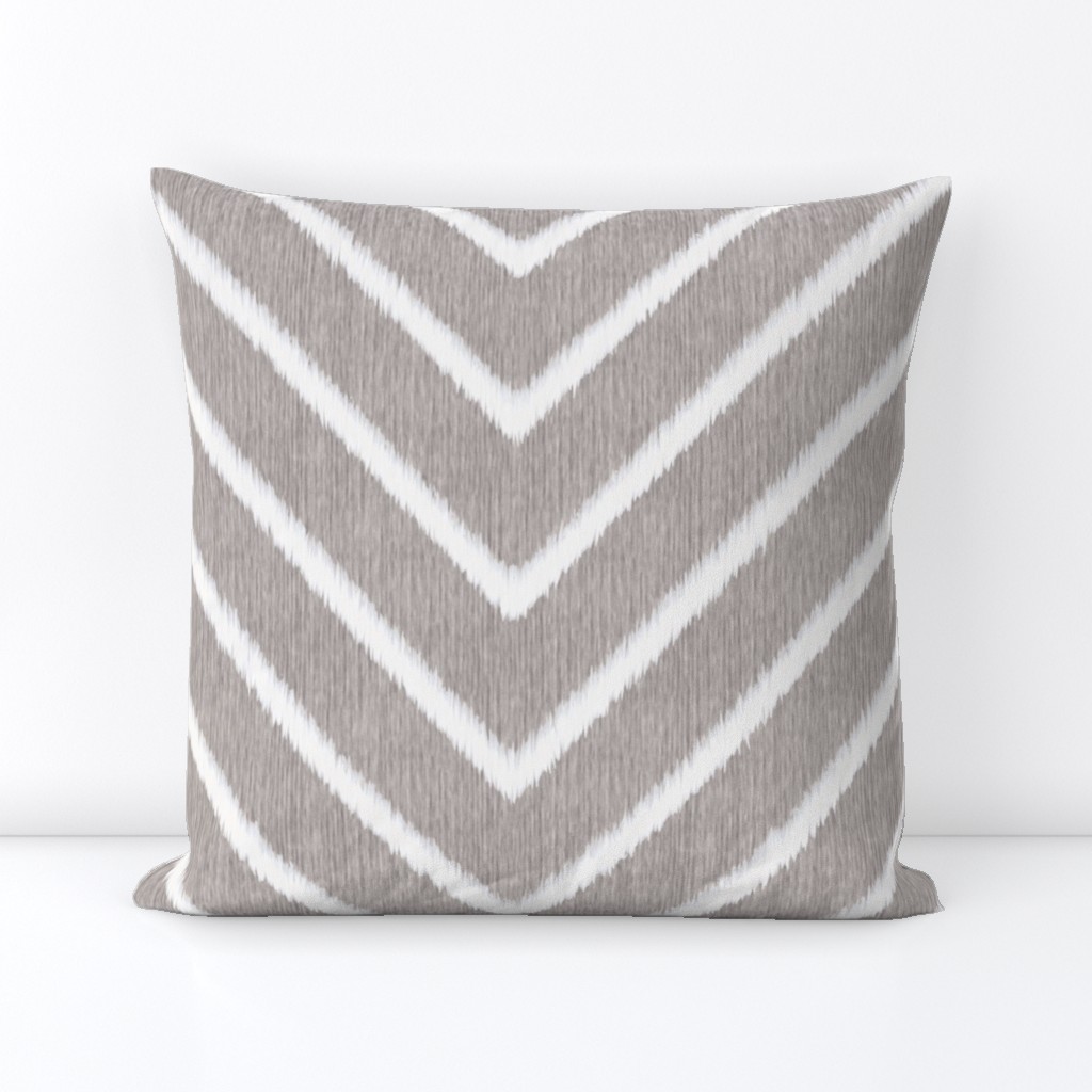 Chevron Chic - Maxi - Silver Grey