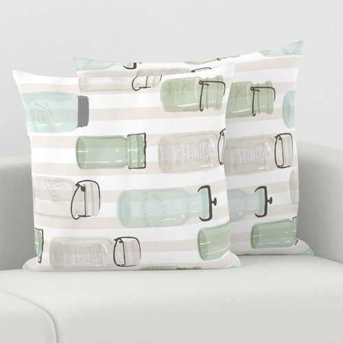 HOME_GOOD_SQUARE_THROW_PILLOW