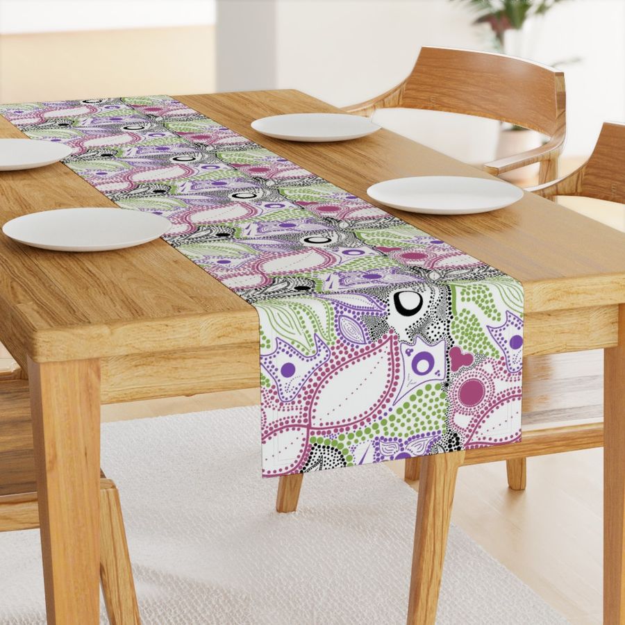 HOME_GOOD_TABLE_RUNNER