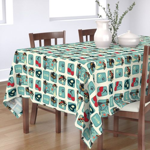 HOME_GOOD_RECTANGULAR_TABLE_CLOTH