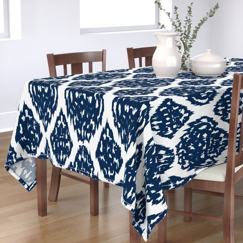 HOME_GOOD_RECTANGULAR_TABLE_CLOTH