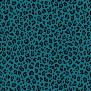 ★ LEOPARD PRINT in TEAL BLUE ★ Tiny Scale / Collection : Leopard spots – Punk Rock Animal Print