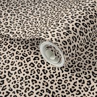 ★ BLACK and WHITE LEOPARD - LEOPARD PRINT in ECRU ★ Tiny Scale / Collection : Leopard spots – Punk Rock Animal Print