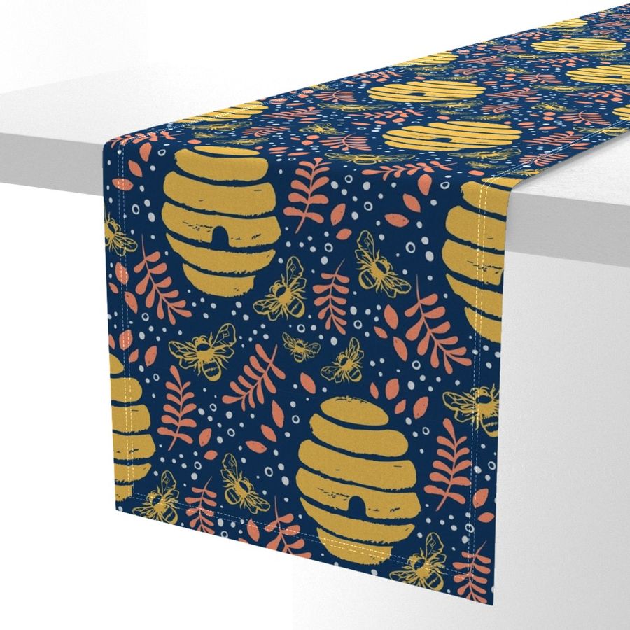 HOME_GOOD_TABLE_RUNNER