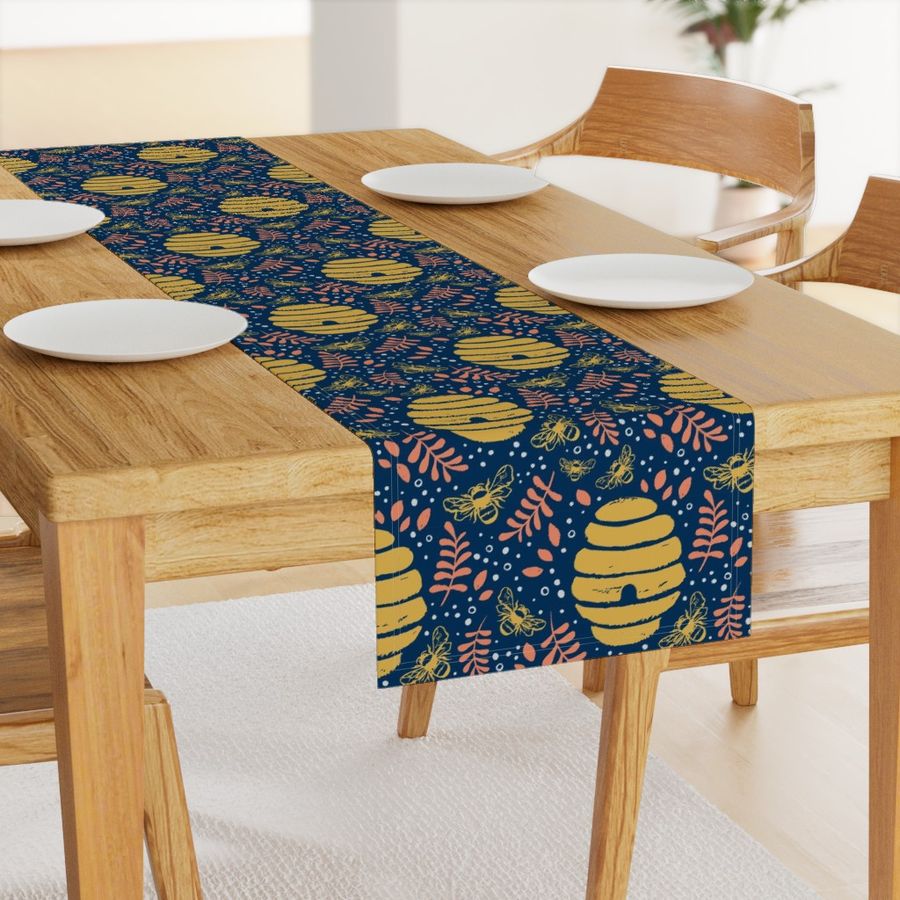 HOME_GOOD_TABLE_RUNNER