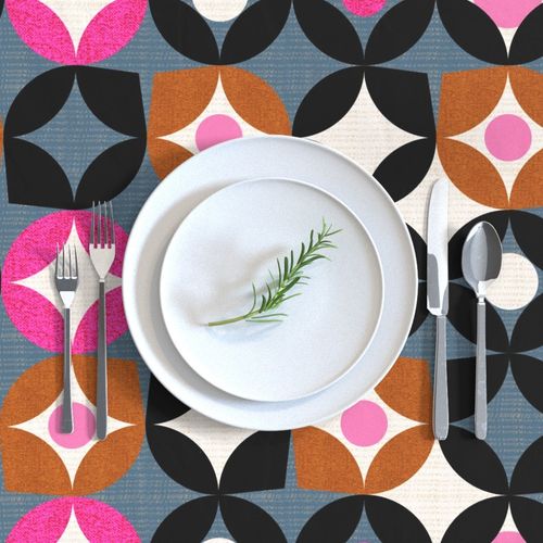 HOME_GOOD_RECTANGULAR_TABLE_CLOTH