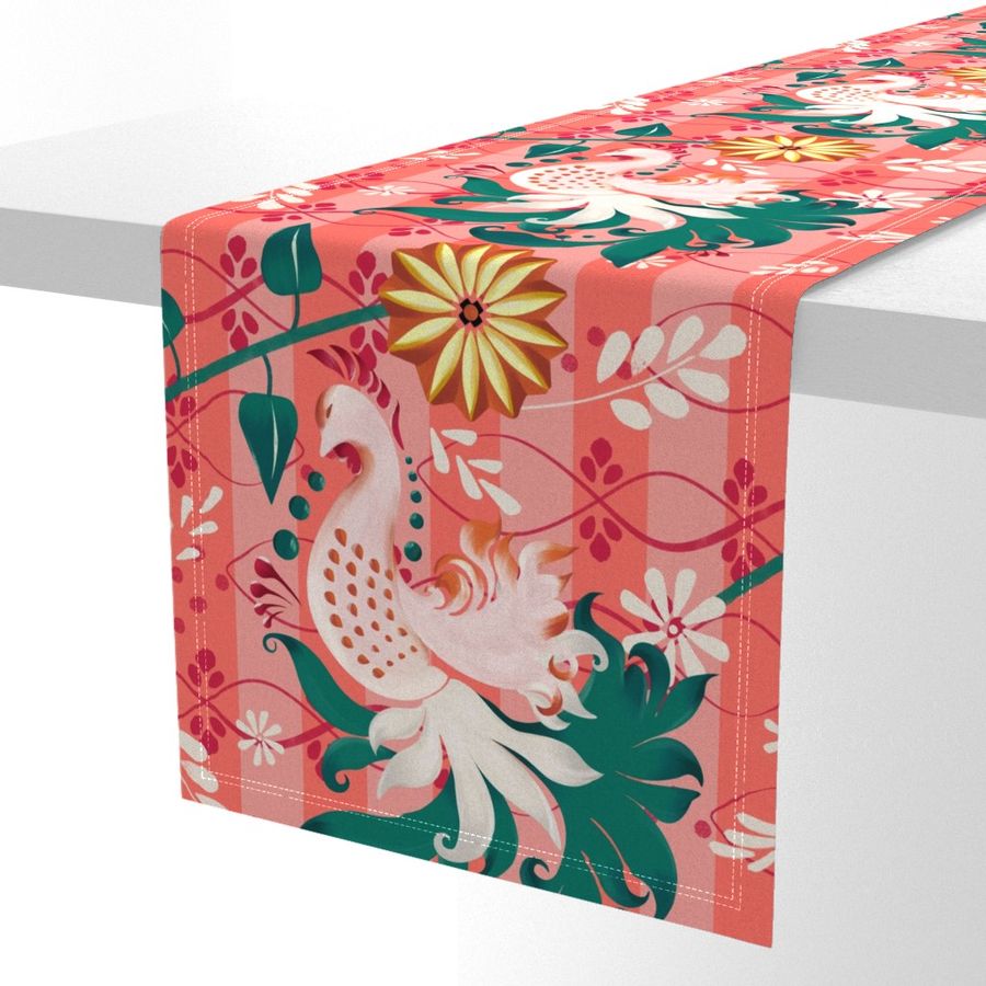 HOME_GOOD_TABLE_RUNNER