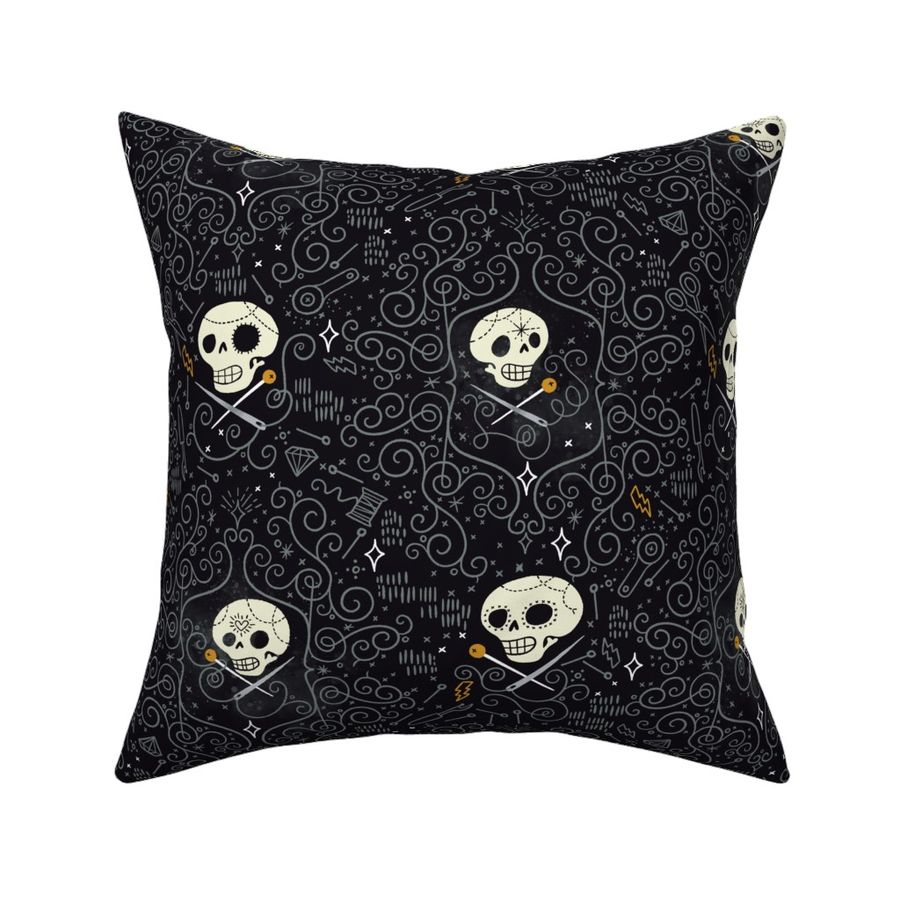 HOME_GOOD_SQUARE_THROW_PILLOW