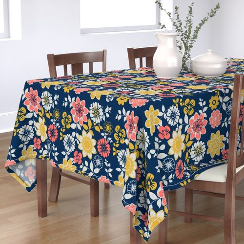 HOME_GOOD_RECTANGULAR_TABLE_CLOTH