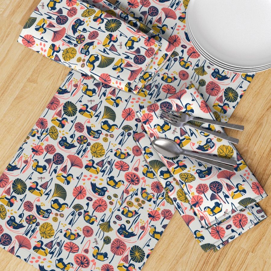 HOME_GOOD_TABLE_RUNNER