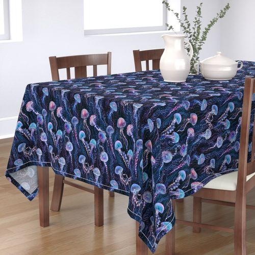 HOME_GOOD_RECTANGULAR_TABLE_CLOTH