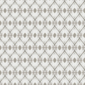 Shibori diamond in light gray