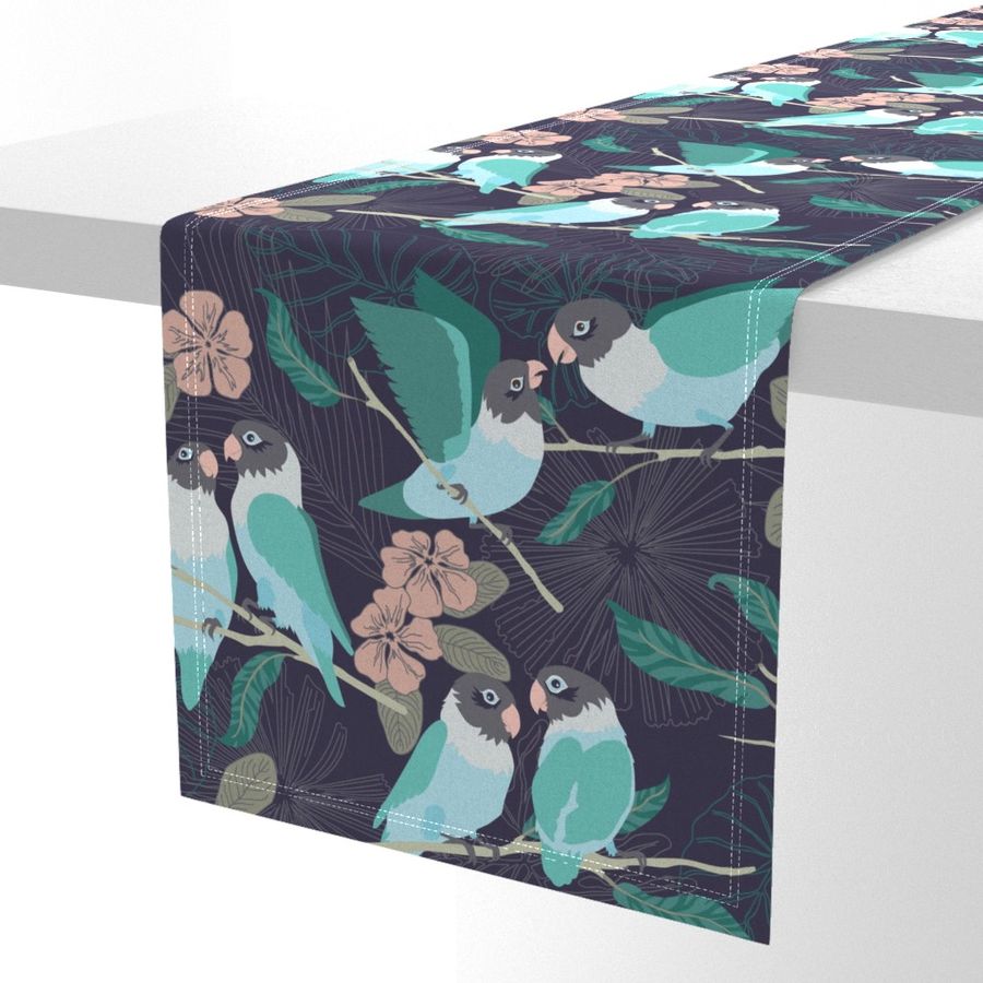 HOME_GOOD_TABLE_RUNNER