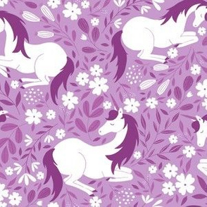 Magical Unicorns in Lilac Small Scale