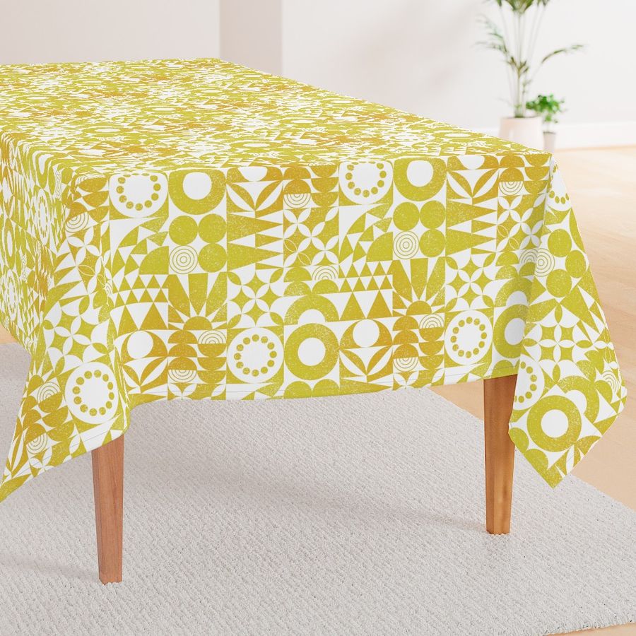 HOME_GOOD_RECTANGULAR_TABLE_CLOTH