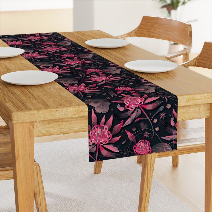 HOME_GOOD_TABLE_RUNNER