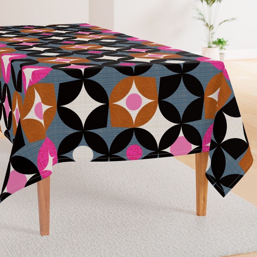 HOME_GOOD_RECTANGULAR_TABLE_CLOTH