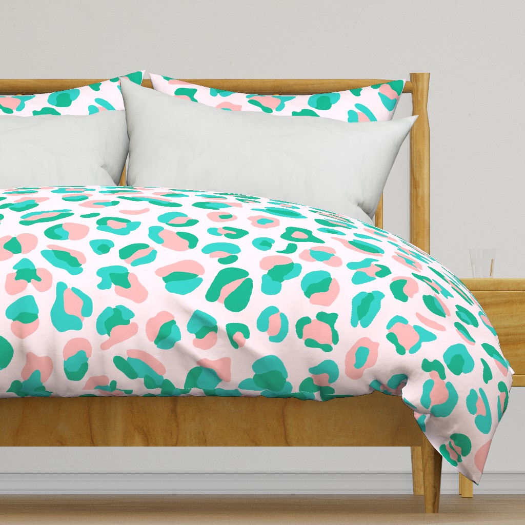 Leopard Spots Large (Minty Green and Pink)