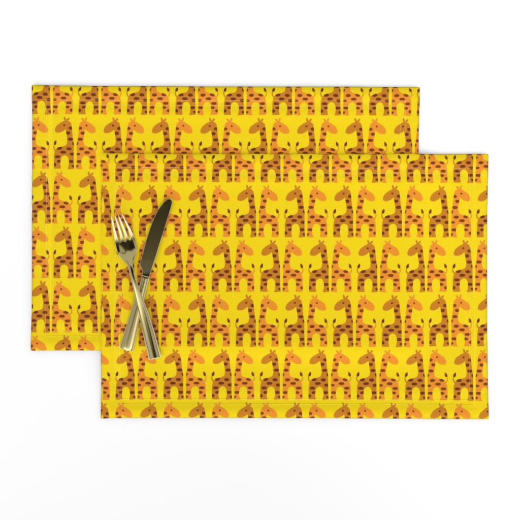 Giraffenatural on yellow