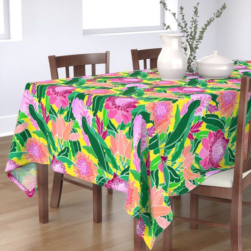 HOME_GOOD_RECTANGULAR_TABLE_CLOTH