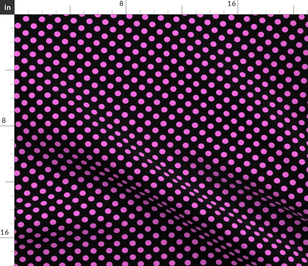 Max quilt B dot black pink 1x1