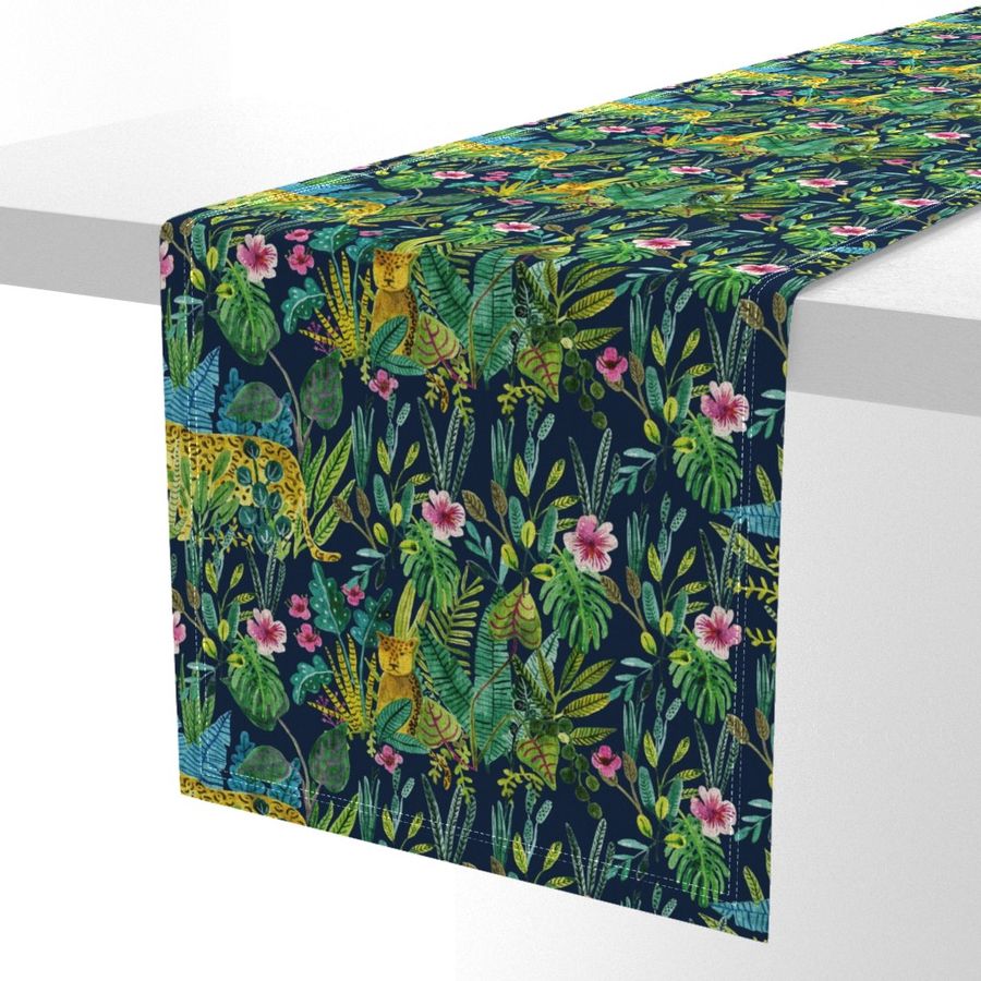 HOME_GOOD_TABLE_RUNNER