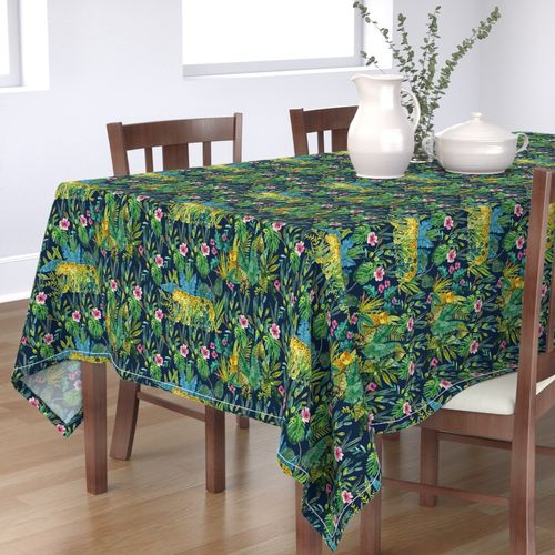 HOME_GOOD_RECTANGULAR_TABLE_CLOTH