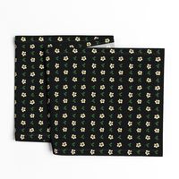 Waikiki Plumeria Dots-black