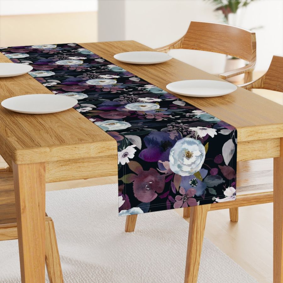 HOME_GOOD_TABLE_RUNNER