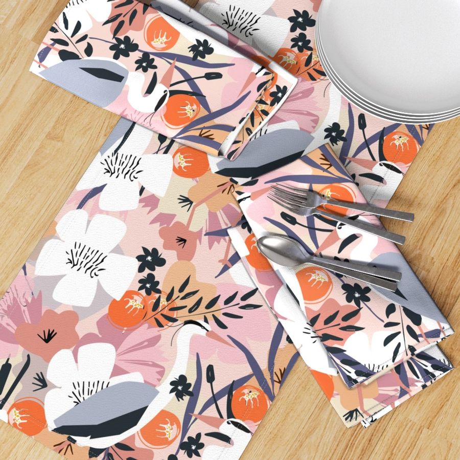 HOME_GOOD_TABLE_RUNNER