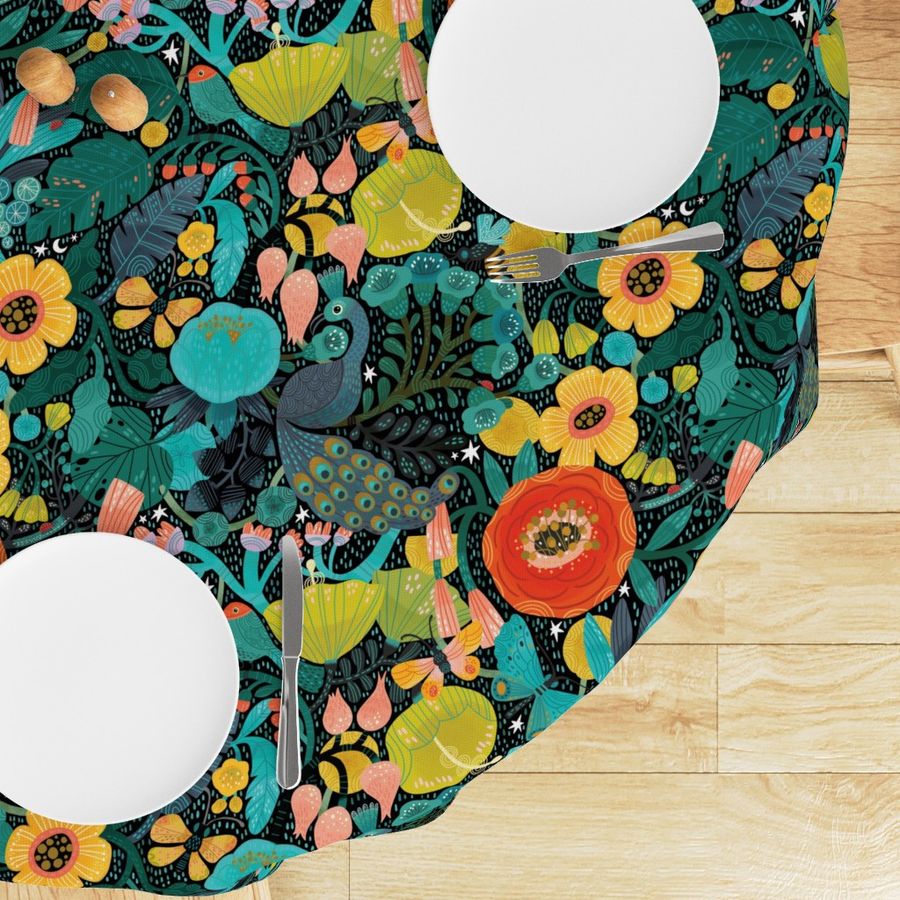 HOME_GOOD_ROUND_TABLE_CLOTH