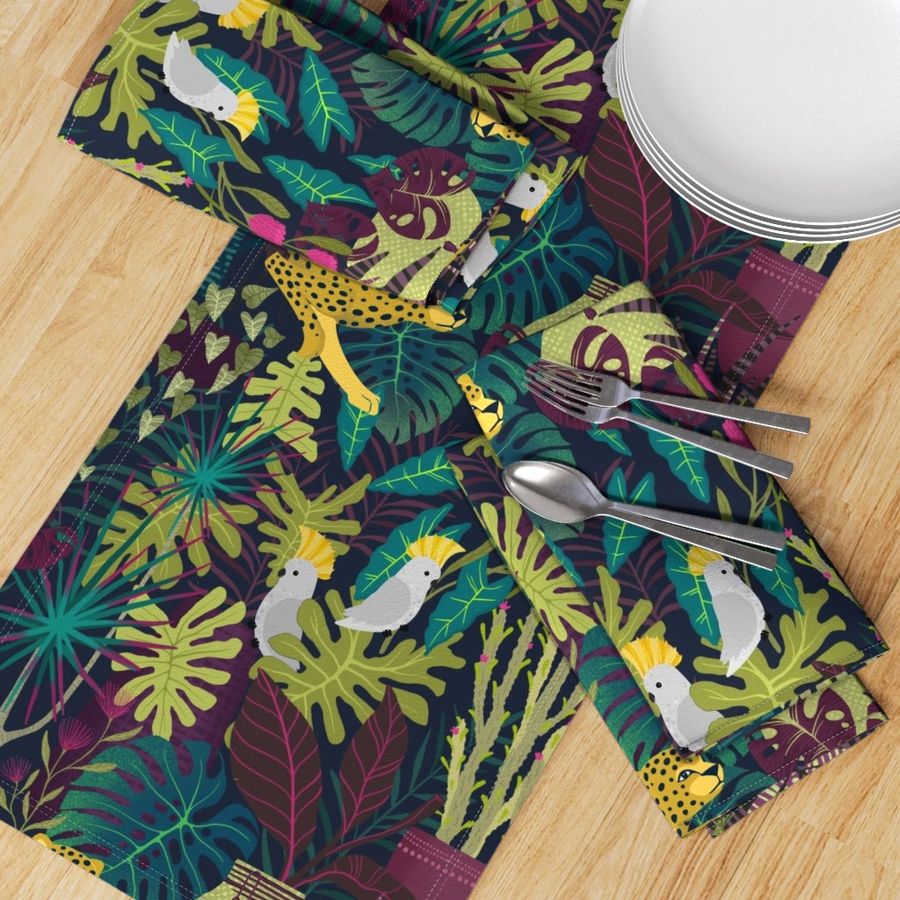 HOME_GOOD_TABLE_RUNNER