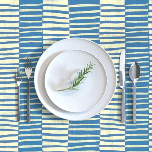 HOME_GOOD_RECTANGULAR_TABLE_CLOTH