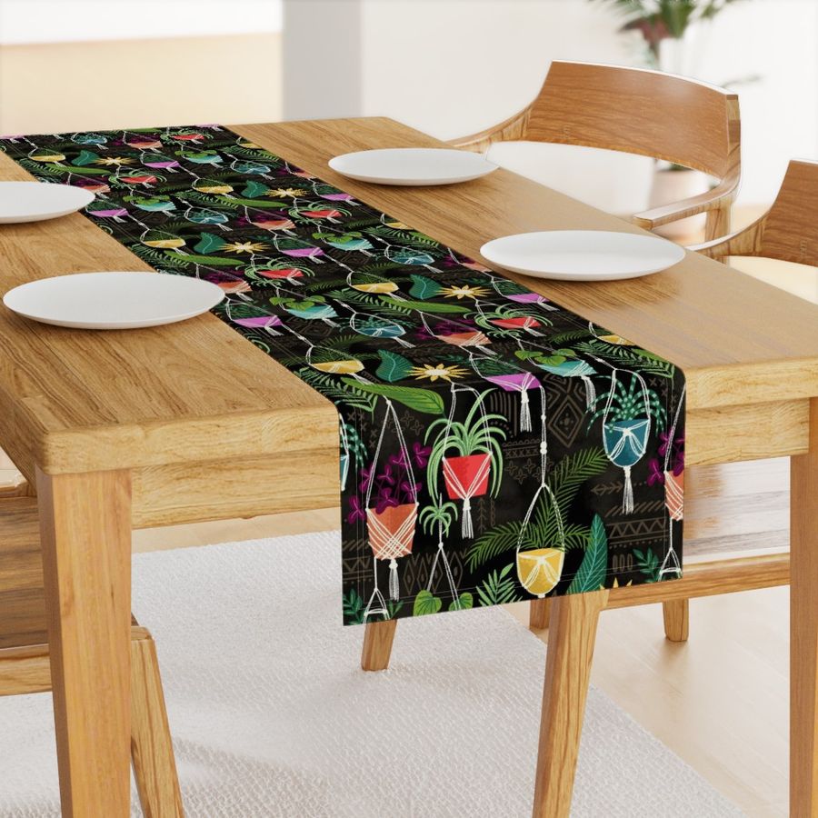 HOME_GOOD_TABLE_RUNNER