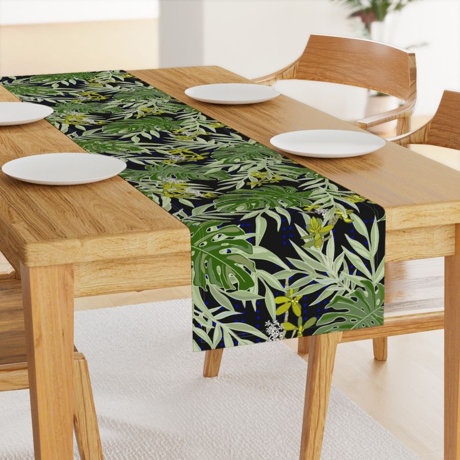 HOME_GOOD_TABLE_RUNNER