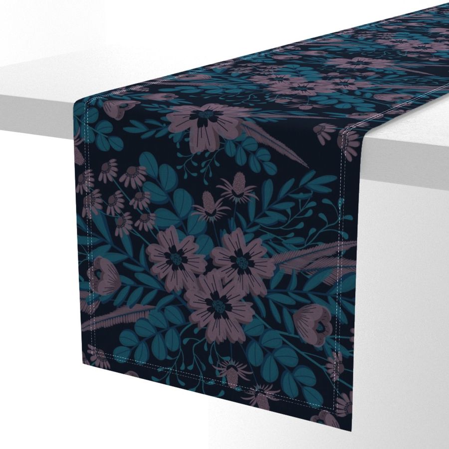 HOME_GOOD_TABLE_RUNNER