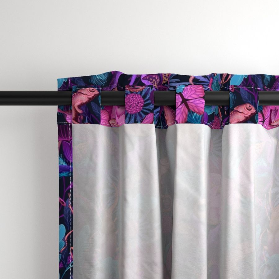 HOME_GOOD_CURTAIN_PANEL