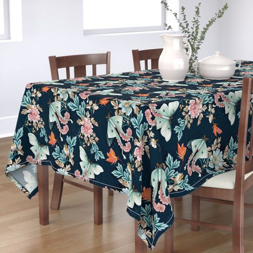 HOME_GOOD_RECTANGULAR_TABLE_CLOTH